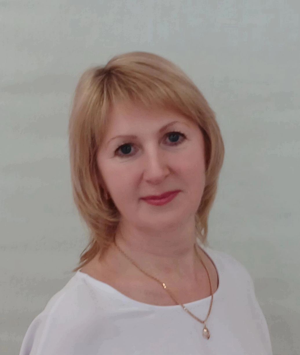 Музыкальный руководитель Алексюнина Ксения Петровна.